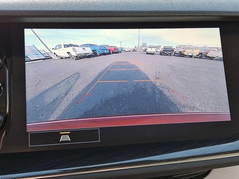 Used 2021 Buick Envision Essence image 18