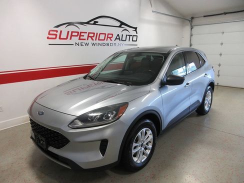 Used 2022 Ford Escape SE w/ Convenience Package AWD/4WD image 9