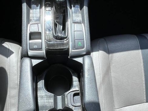 Used 2016 Honda Civic Touring image 29