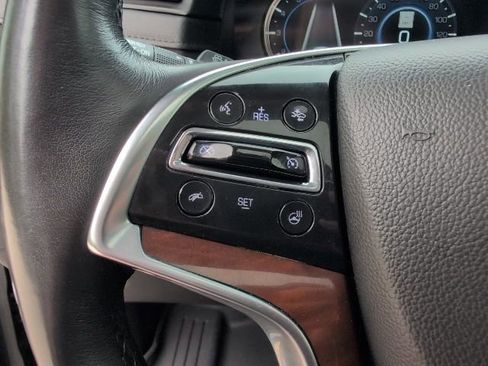 Used 2020 Cadillac Escalade Premium Luxury RWD image 21