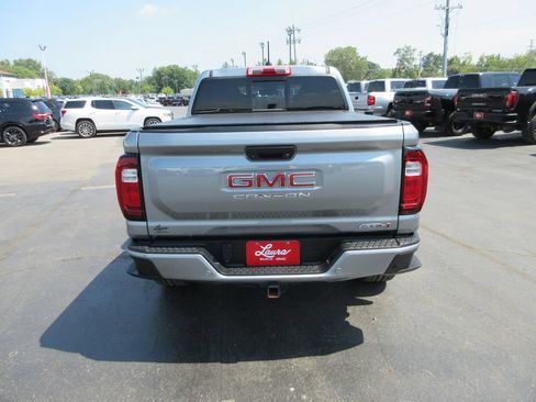 Certified 2023 GMC Canyon AT4 w/ AT4 Premium Package AWD/4WD image 7