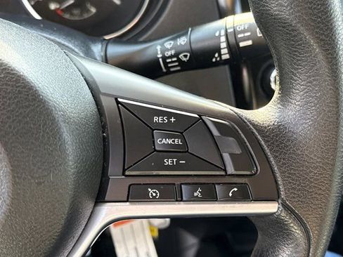 Used 2018 Nissan Rogue S FWD image 20