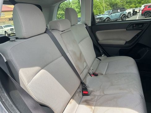 Used 2017 Subaru Forester 2.5i Premium AWD/4WD image 37