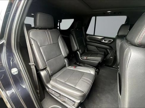 Used 2022 Chevrolet Tahoe RST w/ Sport Performance Package AWD/4WD image 25