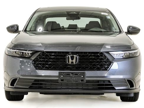 Used 2024 Honda Accord EX image 2