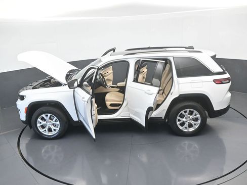 Used 2023 Jeep Grand Cherokee Limited image 69