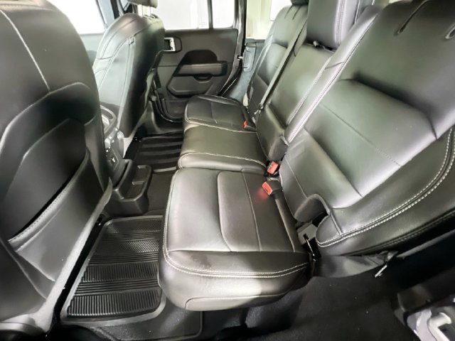 Used 2021 Jeep Wrangler Unlimited Sahara AWD/4WD image 30