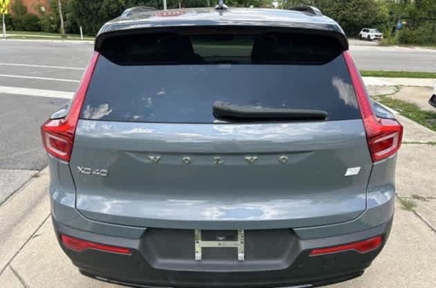 Used 2023 Volvo XC40 Recharge Ultimate AWD/4WD image 7