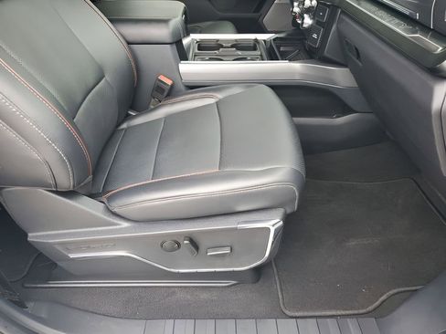 Used 2024 Ford F350 Lariat image 16