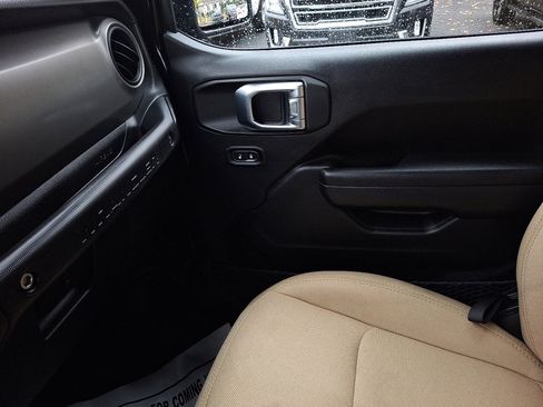 Certified 2022 Jeep Wrangler Unlimited Sport image 31