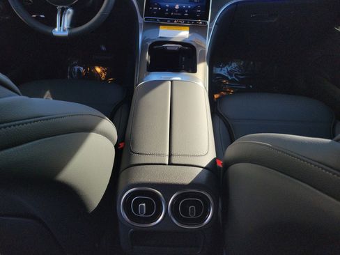Certified 2026 Mercedes-Benz GLC 300 image 9