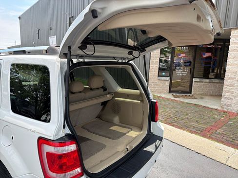 Used 2009 Ford Escape Limited FWD image 19