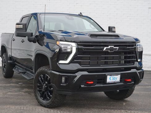 Used 2025 Chevrolet Silverado 2500 LT w/ Trail Boss Package AWD/4WD image 4