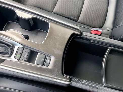 Used 2021 Honda Accord Sport image 26