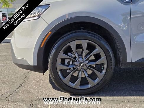 Certified 2023 Kia Sorento X-Line EX AWD/4WD image 11