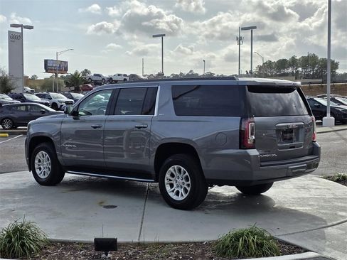 Used 2019 GMC Yukon XL SLT w/ Open Road Package image 4