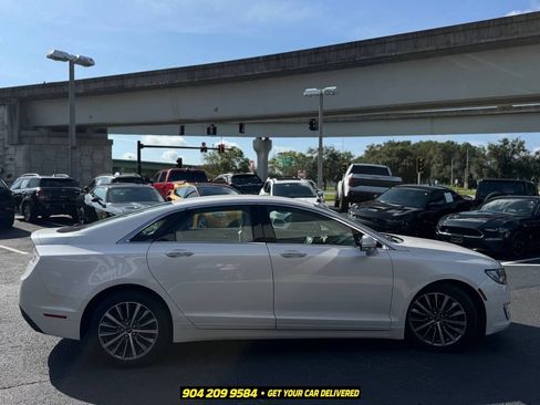 Used 2020 Lincoln MKZ w/ Convenience Package FWD image 9