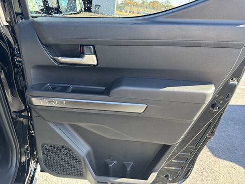 Used 2024 Toyota Tacoma image 31