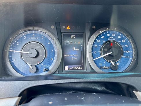 Used 2017 Toyota Sienna XLE w/ XLE Navigation Package FWD image 28