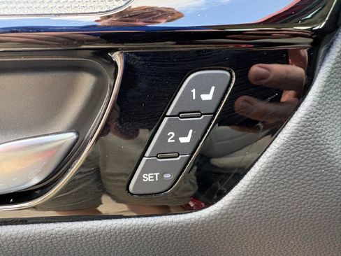 Certified 2025 Honda CR-V EX-L image 11