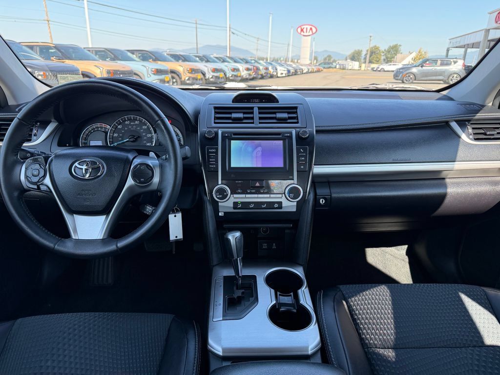 Used 2013 Toyota Camry SE FWD image 23