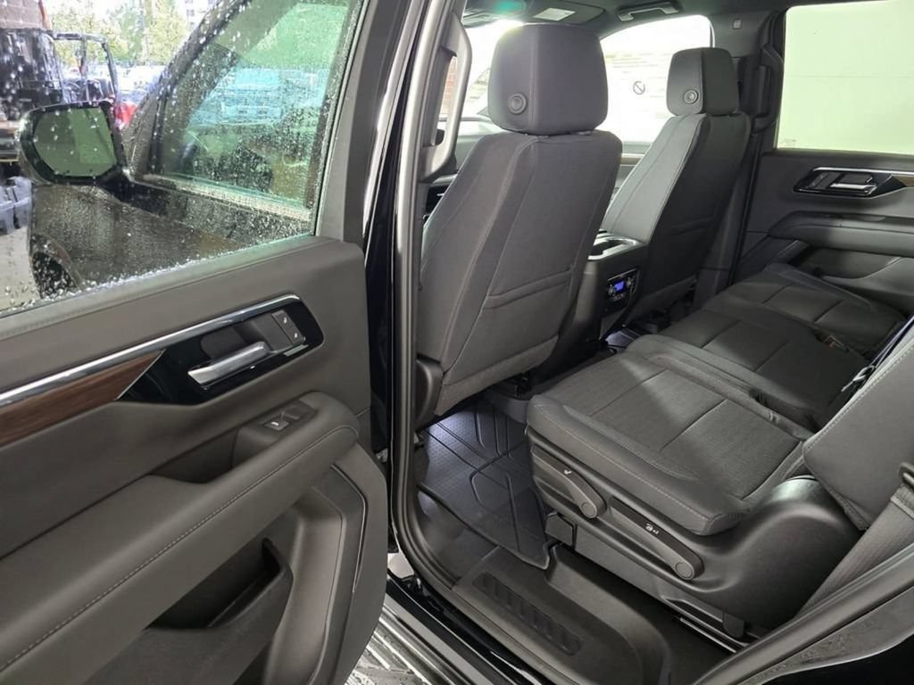 Used 2026 Chevrolet Tahoe LS w/ LPO, Dark Essentials Package AWD/4WD image 16
