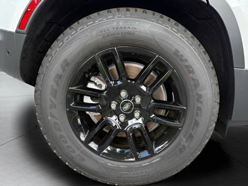 Certified 2025 Land Rover Defender 110 S image 12