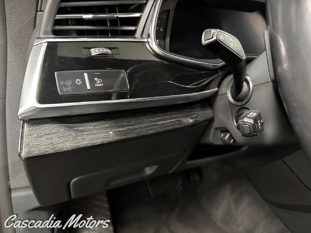 Used 2019 Audi Q8 Prestige w/ Luxury Package AWD/4WD image 40