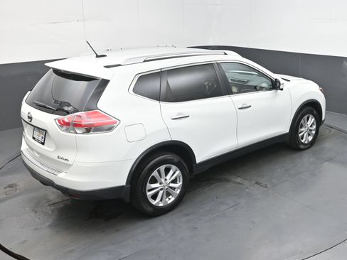 Used 2016 Nissan Rogue SV w/ SV Premium Package AWD/4WD image 37