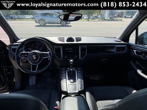 Used 2017 Porsche Macan AWD/4WD image 16