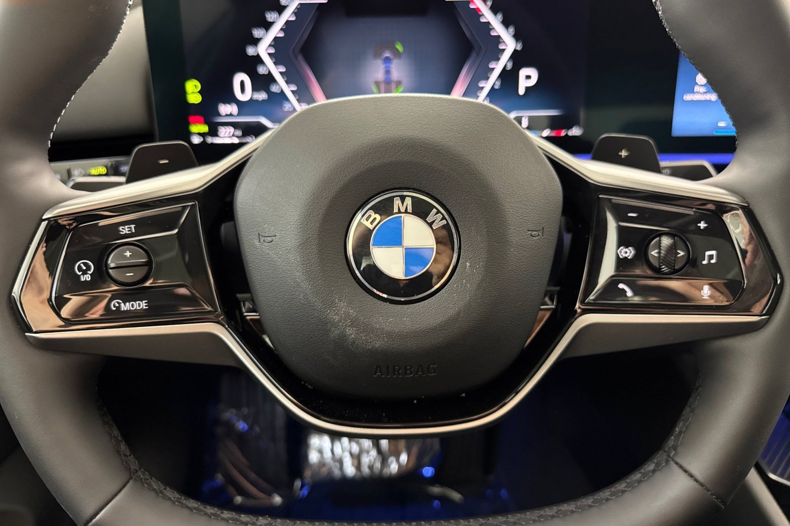 Used 2026 BMW 530i w/ Premium Package RWD image 10