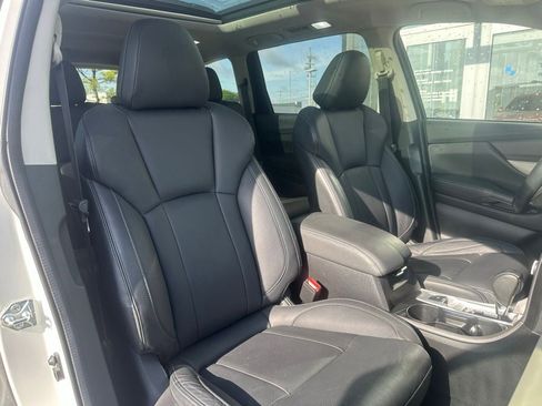 Used 2022 Subaru Ascent Limited w/ Technology Package AWD/4WD image 16