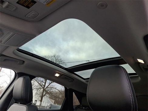 New 2026 Ford Escape SE w/ PHEV Premium Package image 10