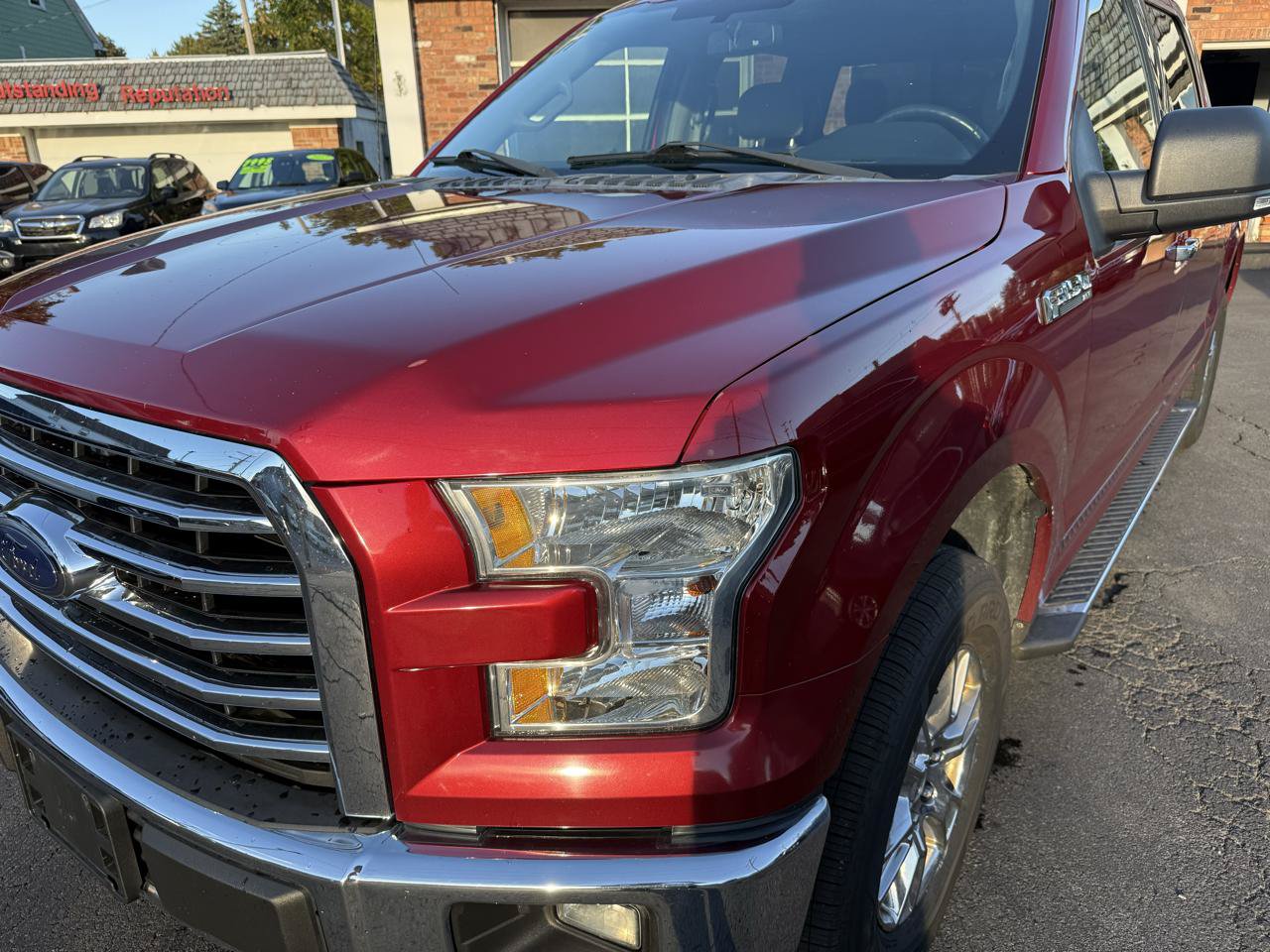 Used 2015 Ford F150 XLT w/ Equipment Group 302A Luxury AWD/4WD image 9