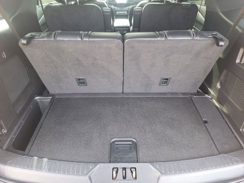 Used 2020 Ford Explorer Limited w/ Class III Trailer Tow Package image 30