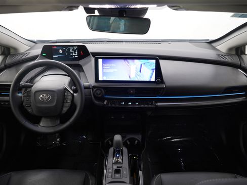 Used 2025 Toyota Prius AWD image 13