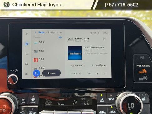 Certified 2025 Toyota Highlander XLE image 15