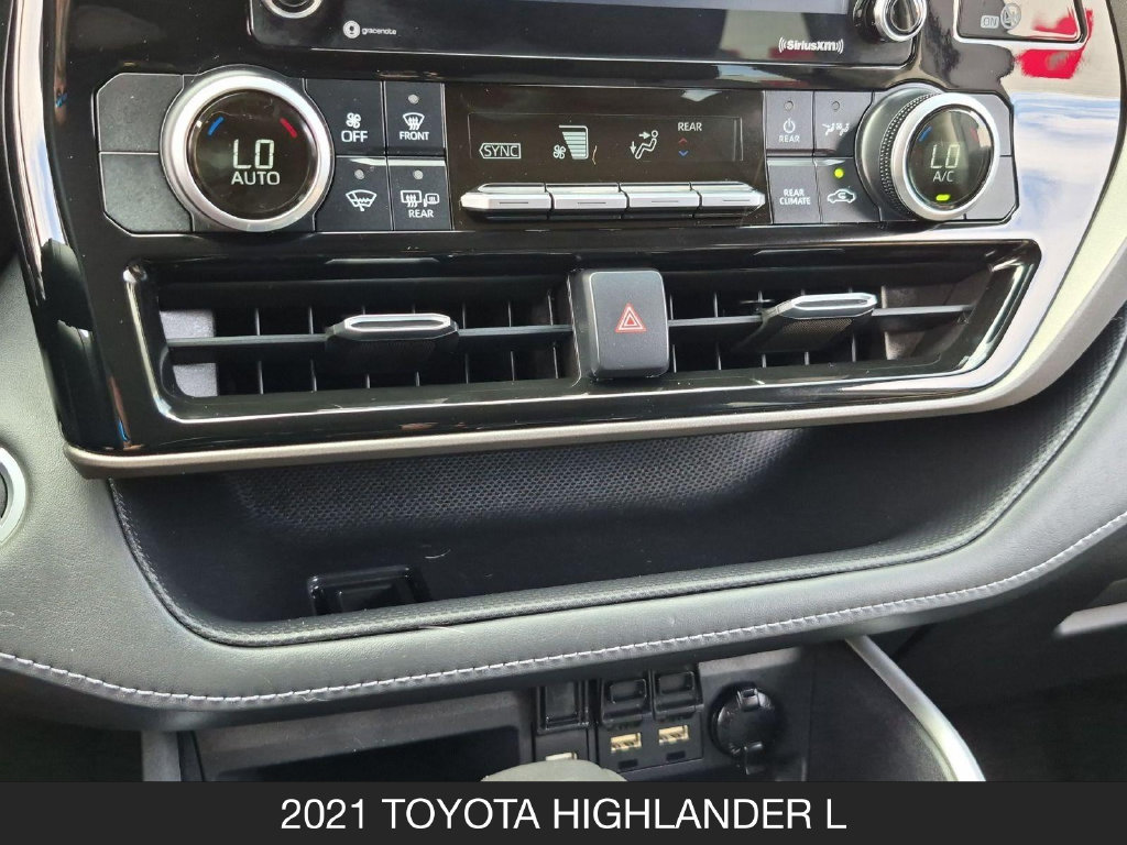 Used 2021 Toyota Highlander L FWD image 22