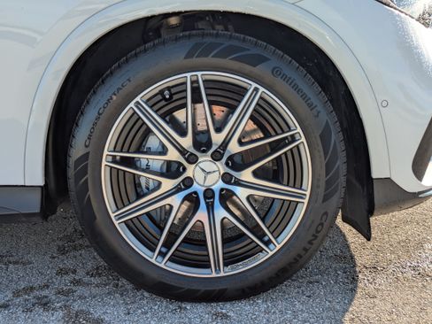 Used 2024 Mercedes-Benz GLC 43 AMG 4MATIC image 11