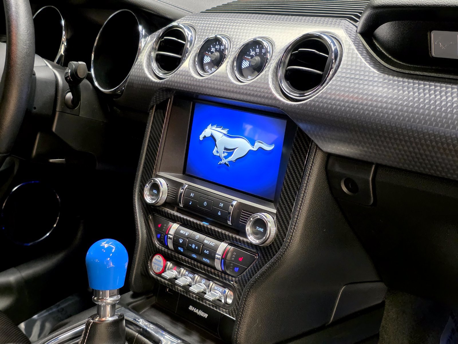 Used 2017 Ford Mustang GT Premium w/ GT Performance Package RWD image 33
