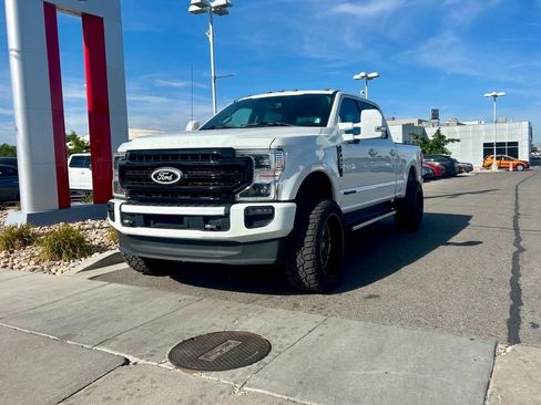Used 2021 Ford F350 Lariat w/ Lariat Ultimate Package AWD/4WD image 3