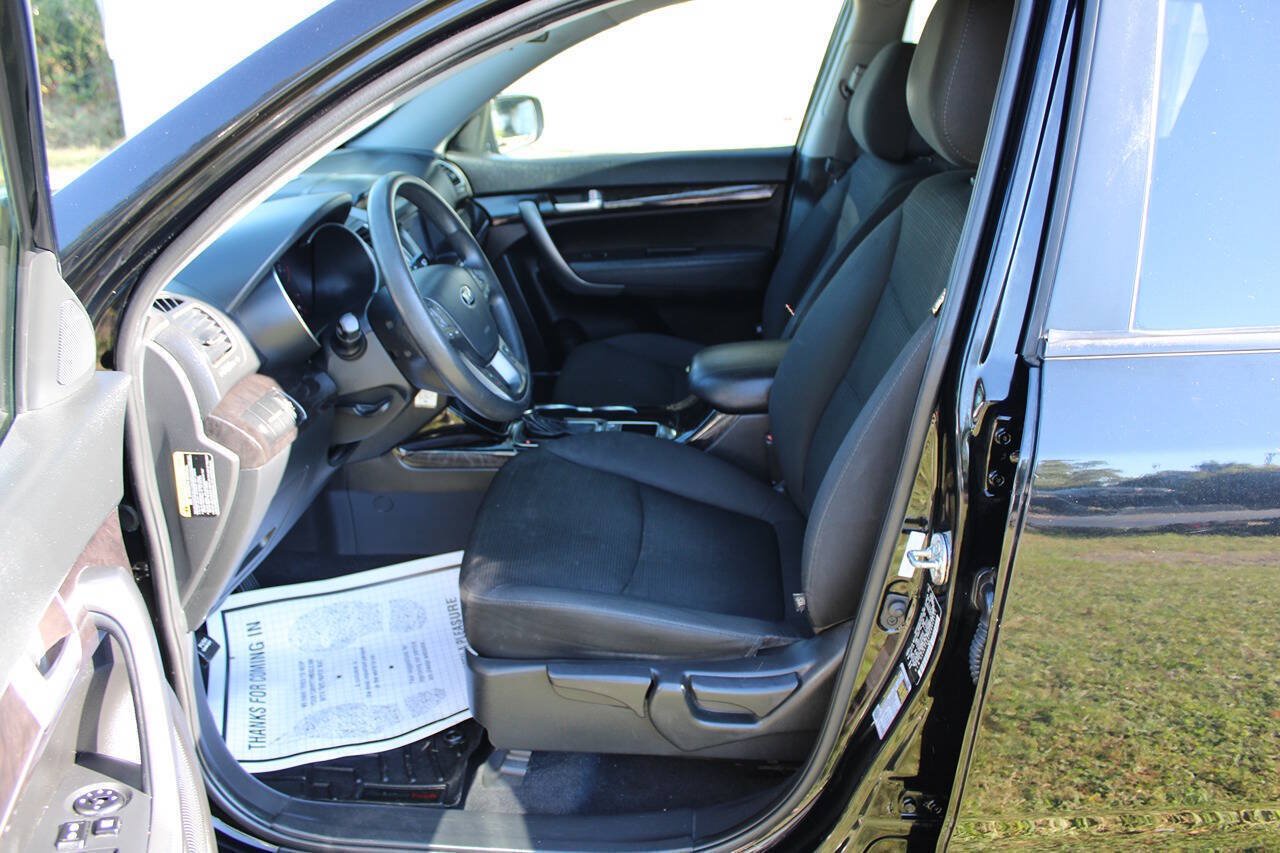 Used 2014 Kia Sorento LX FWD image 15