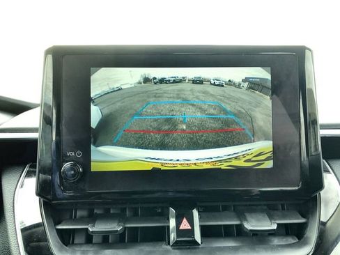 Used 2024 Toyota Corolla LE image 17