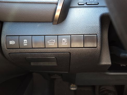 Used 2024 Toyota Camry LE image 29