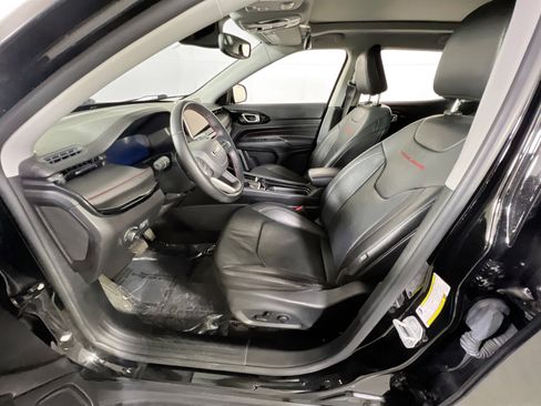 Used 2022 Jeep Compass Trailhawk w/ Trailhawk Elite Group image 20