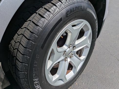 Used 2013 Ford Edge SE FWD image 27