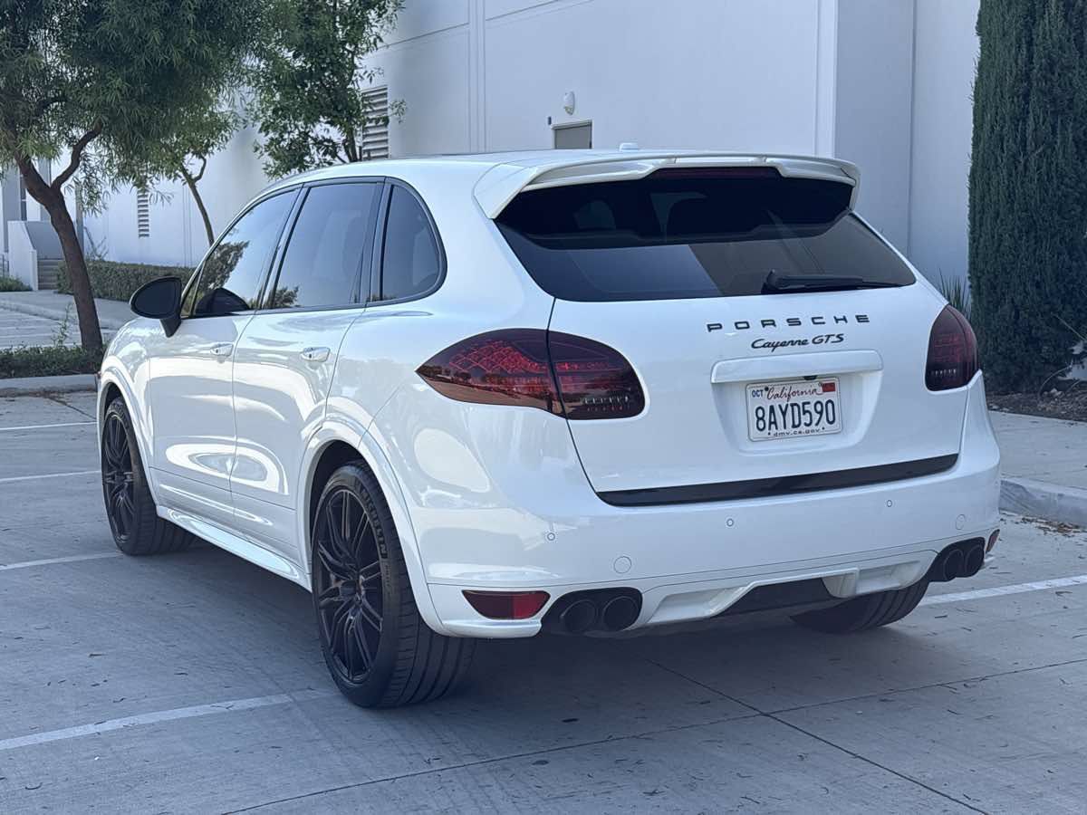 Used 2014 Porsche Cayenne GTS AWD/4WD image 5