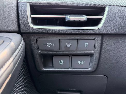 Used 2025 Hyundai Sonata Limited FWD image 24