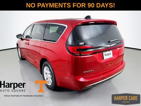 New 2026 Chrysler Pacifica Select FWD image 9