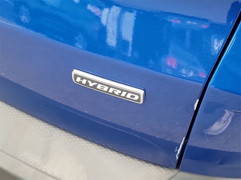 Used 2022 Ford Escape Titanium image 6